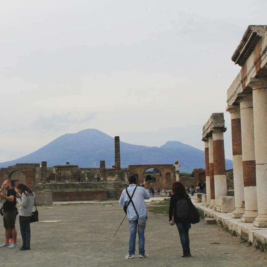 B&B Le Ali Del Sogno Pompeï Buitenkant foto