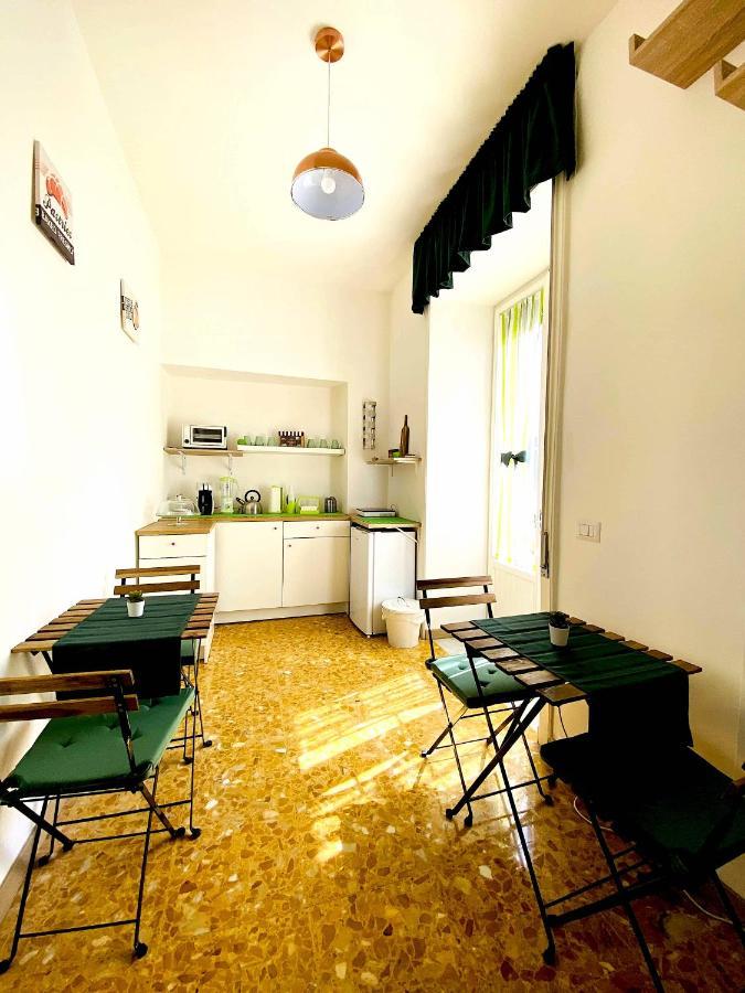 B&B Le Ali Del Sogno Pompeï Buitenkant foto
